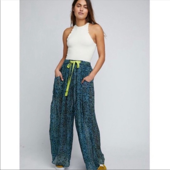 BNWOT Free People Sleepin In Pant navy combo XS - Picture 2 of 15